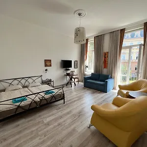 https://apartment-alice-center.karlovyvary-hotels.com